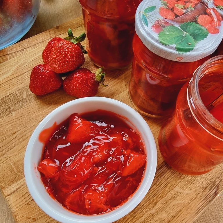 Frużelina truskawkowa do słoików, przepis poniżej