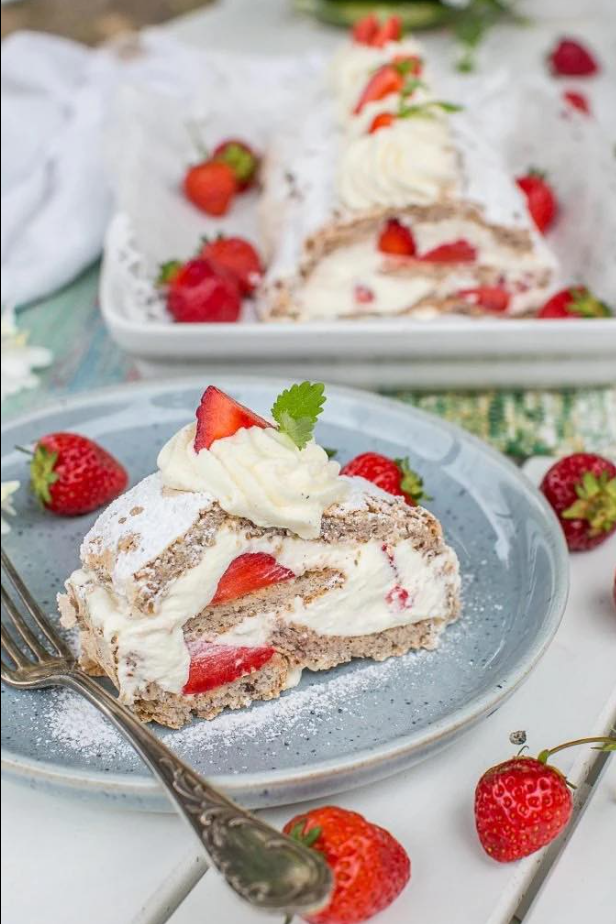 Budapesztańska bułka z truskawkami