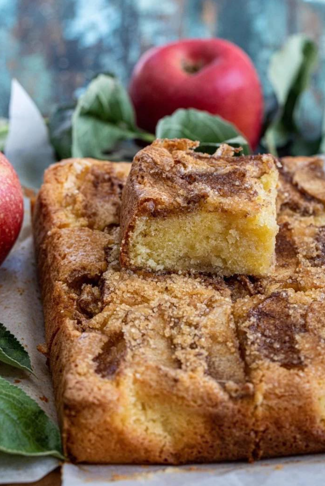 Mazarin kwadratuje z jabłkiem