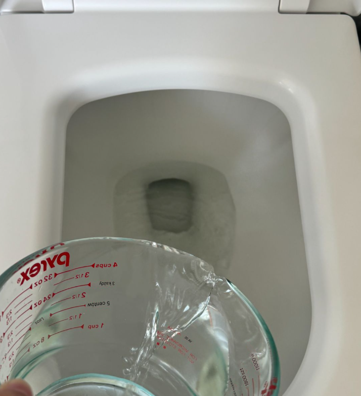 Ocet w toalecie – prosty, tani i ekologiczny sposób na czystszą łazienkę