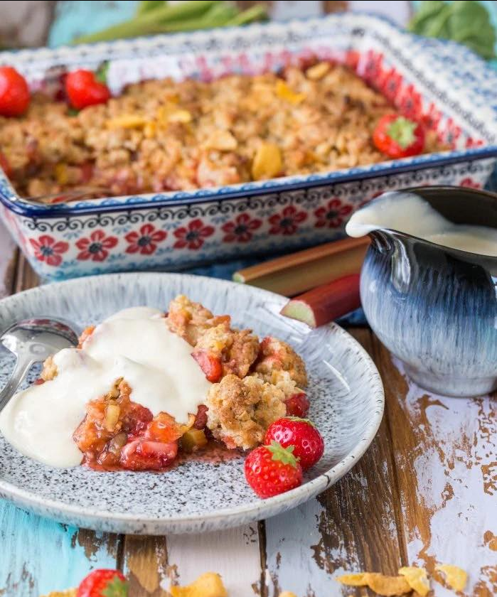 Kruszy z płatkami kukurydzianymi – Rabarbar-truskawka