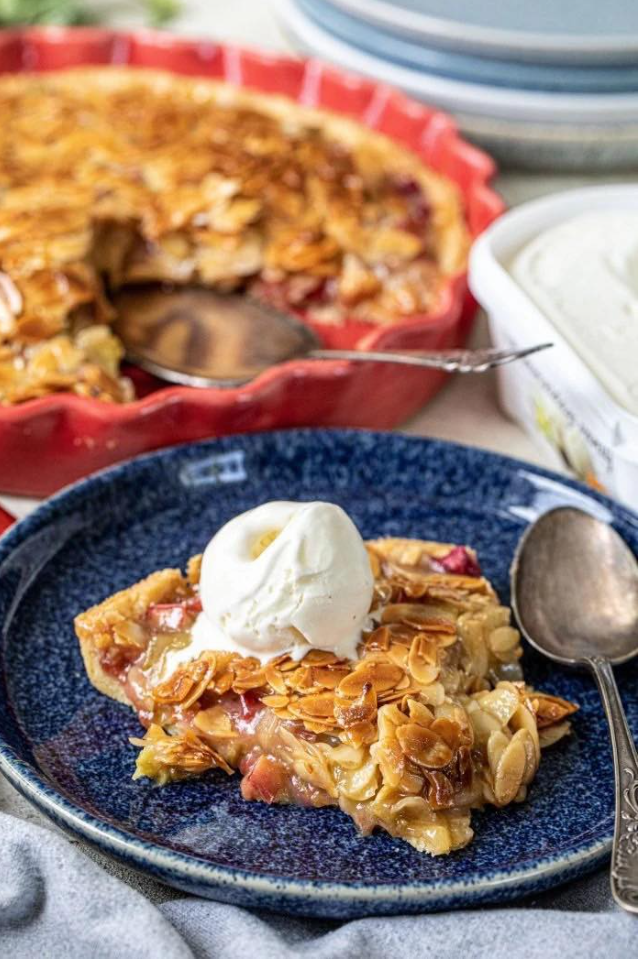 Ciasto rabarbarowe z toską