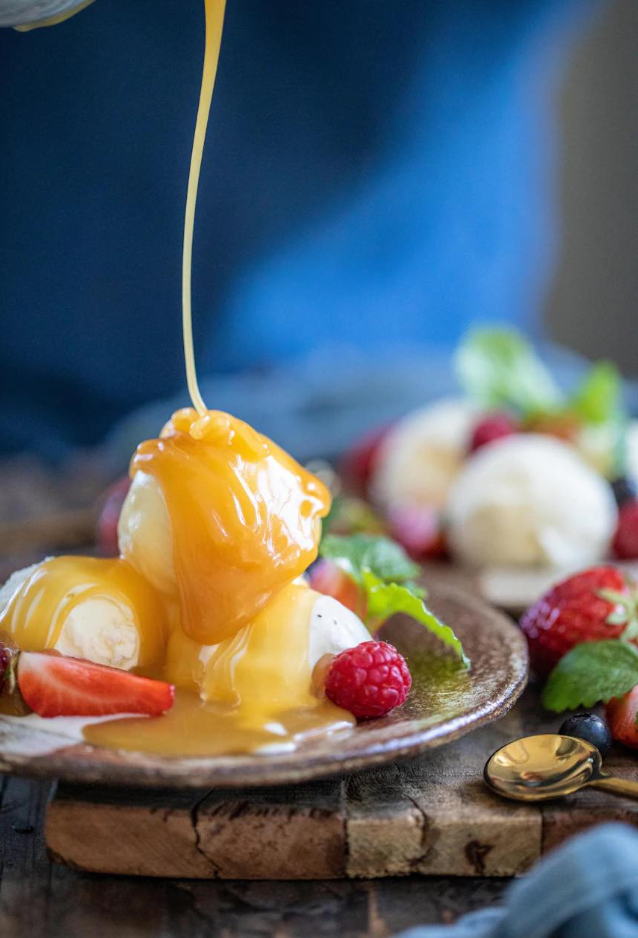 Sos karmelowy o słonej soli