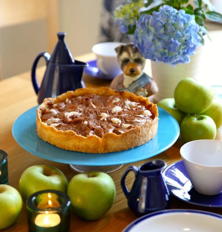 Jabłkowy karmelowy placek z dulce de leche