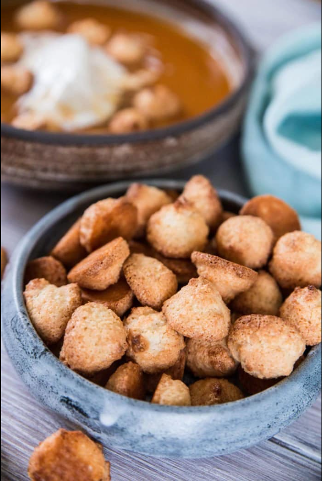 Bisque migdałowe – przepisy na bisque migdałowe