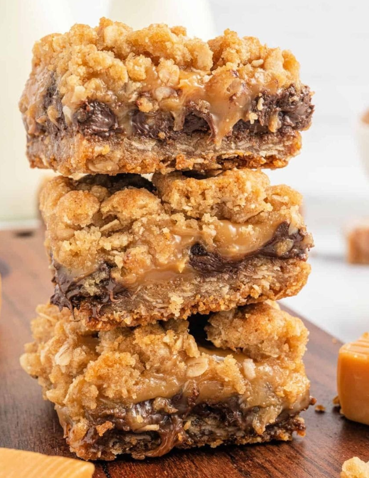 Niezwykle kuszące batoniki Caramelitas – karmel, czekolada i owsianka w idealnym połączeniu