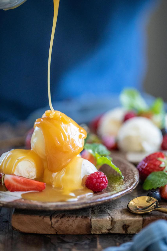 Sos karmelowy o słonej soli