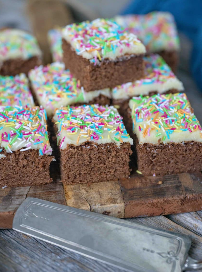 Czekoladowe kwadraty z posypką