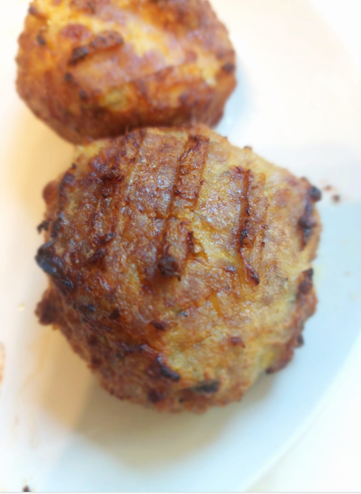 Kotlety mielone z airfryera – miękkie, wilgotne i zrumienione